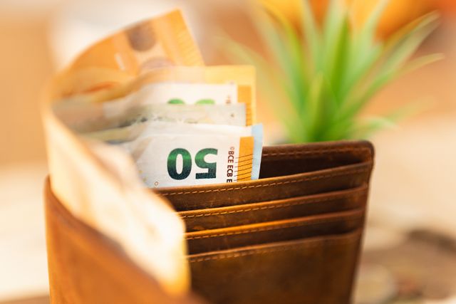 Premier salaire de cadre : les 5 réflexes à changer avant qu'il soit trop tard